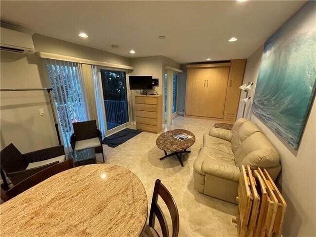 Building Photo - 4564 El Mar Dr