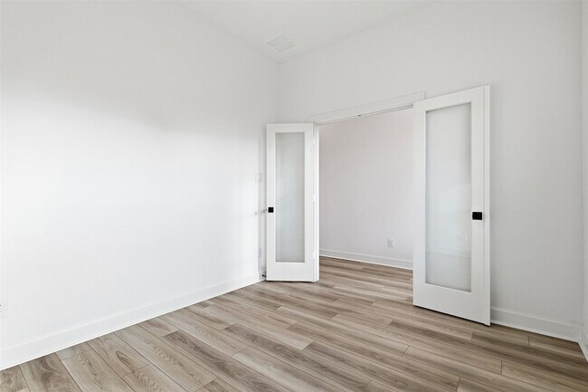 Building Photo - 5511 Orangery Ln