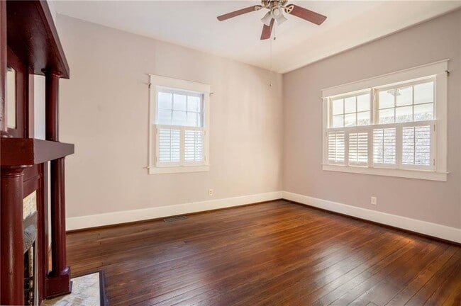 Building Photo - 311 Josephine St NE