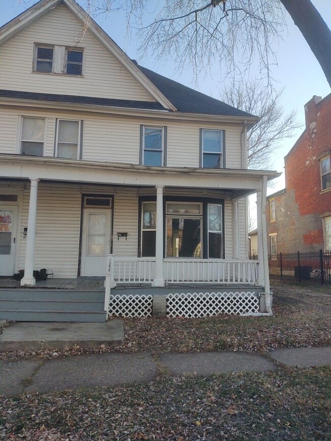 Building Photo - SW 619/621 23rd St