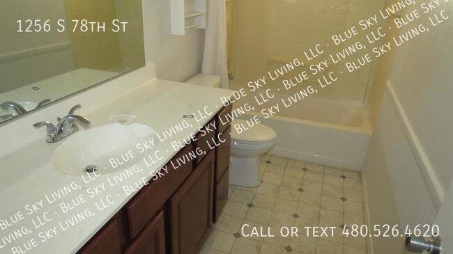 Building Photo - 1256 S 78th St
