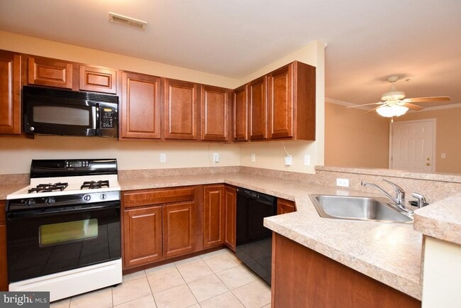 Building Photo - 342 Nicholas Dr