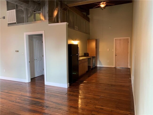 Building Photo - 127 Dauphin St