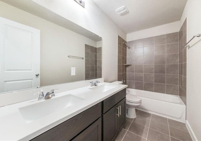 Building Photo - 2221 Rocoso Trl