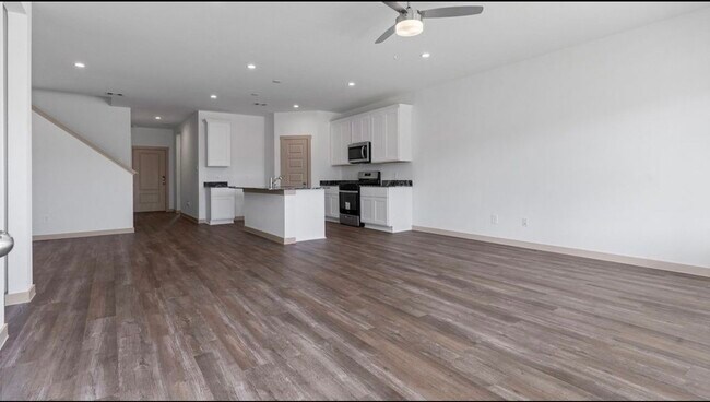 Building Photo - 1039 Great Barracuda Ln