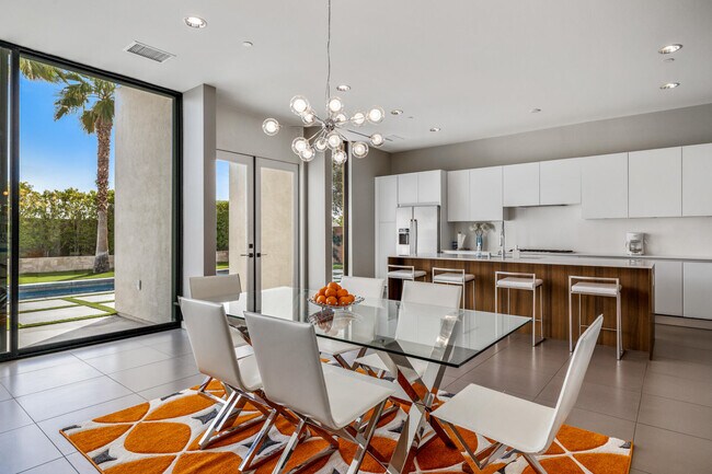 Building Photo - 57572 Salida del Sol