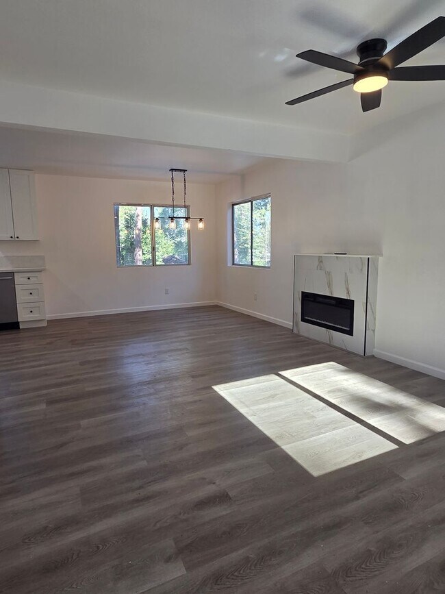 Building Photo - 24508 CA-108