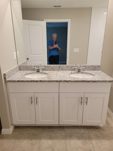 Building Photo - 5832 Ocean Isle Dr