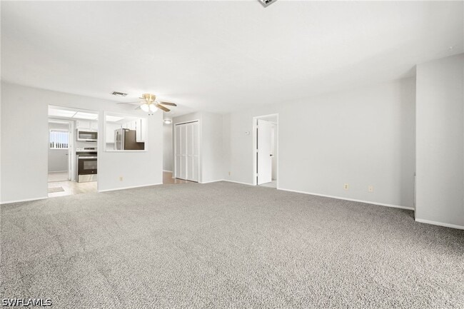 Building Photo - 1376 Chesapeake Ave