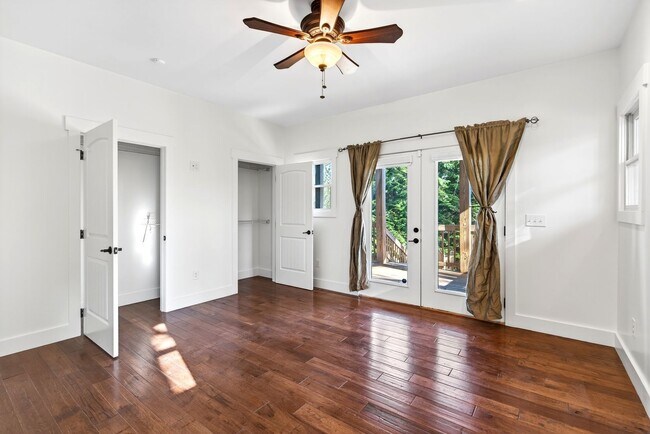 Building Photo - Asheville Rental-Beverly Hills Area