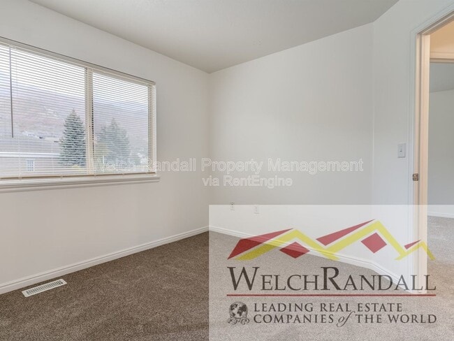 Building Photo - 1428 N 2575 E