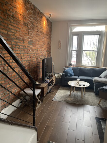 Building Photo - 500 N 34th St