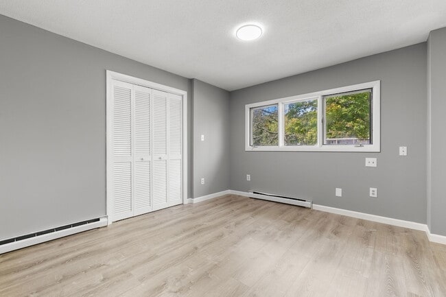 Building Photo - 8 Burma Rd