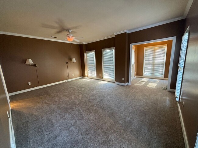 Building Photo - EXECUTIVE LIVING AT HARBOR TOWN