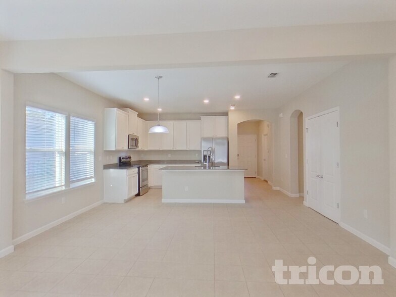 Building Photo - 10148 Pavnes Creek Dr