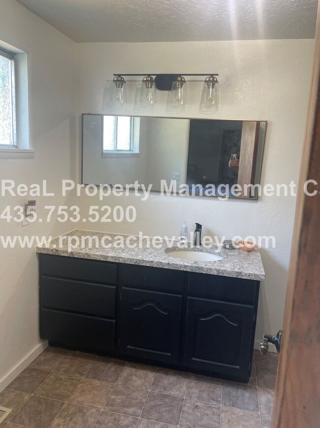 Building Photo - Spacious 2 br home located in Preston, Idaho.