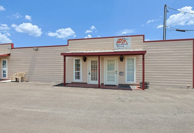 Building Photo - 23063 Texas 46STE 2-3