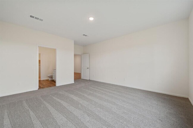 Building Photo - 31278 Williams Lndg St