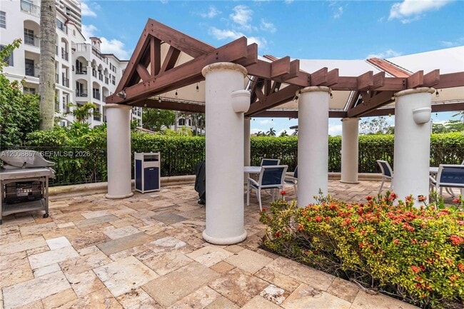 Building Photo - 3700 Island Blvd