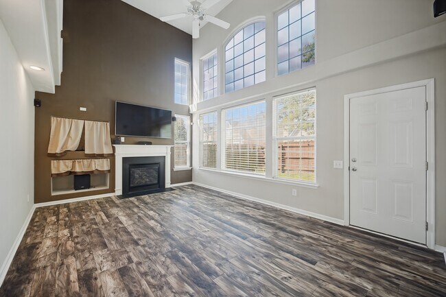 Building Photo - 601 Pawleys Arch