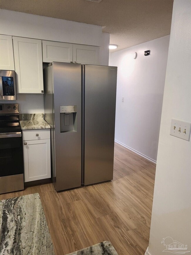 Building Photo - 5001 Grande Dr