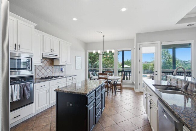 Building Photo - 600 Huck Finn Trail