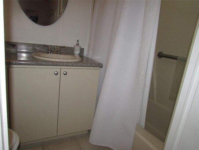 Building Photo - 5249 NW 4th Terrace