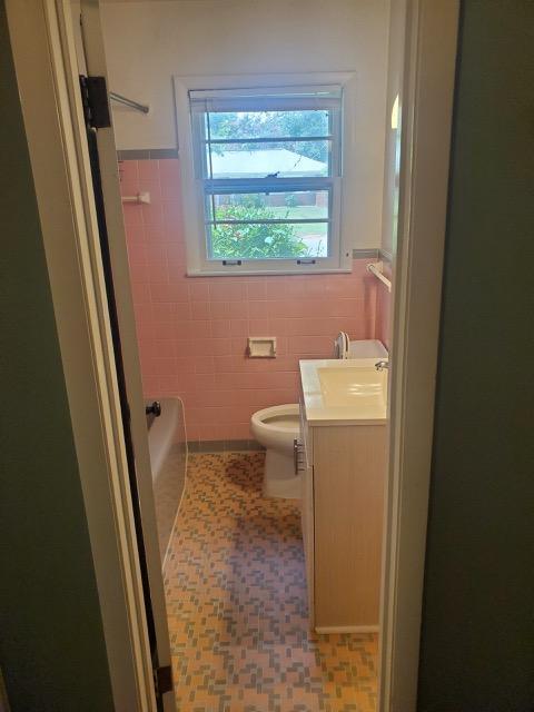 Building Photo - 2119 Gilbreath Rd NW