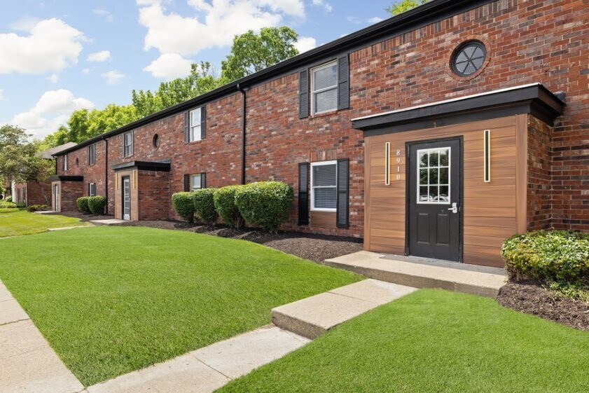 The Hub at Nora 9000 N College Ave Indianapolis IN 46240 Apartment