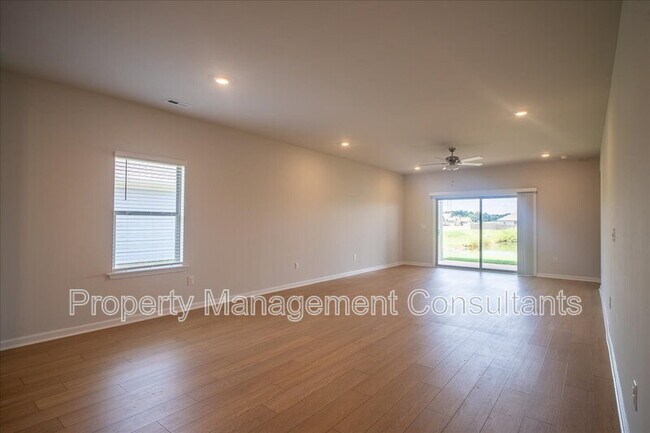 Building Photo - 154 Lillian Farms Blvd