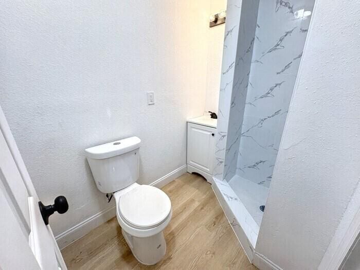 Building Photo - 4605 N Hubert Ave