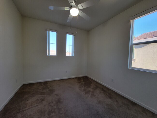 Building Photo - 9749 Marianna Way