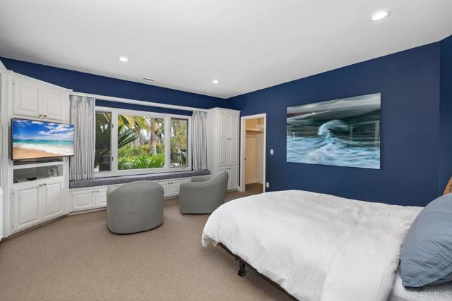 Building Photo - 4715 La Noria