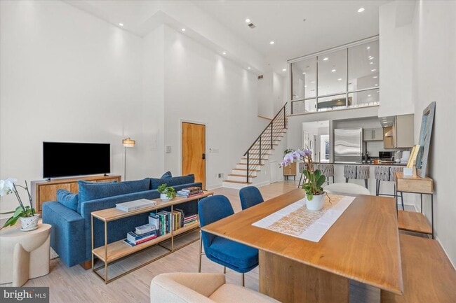 Building Photo - 1610 11th St NW