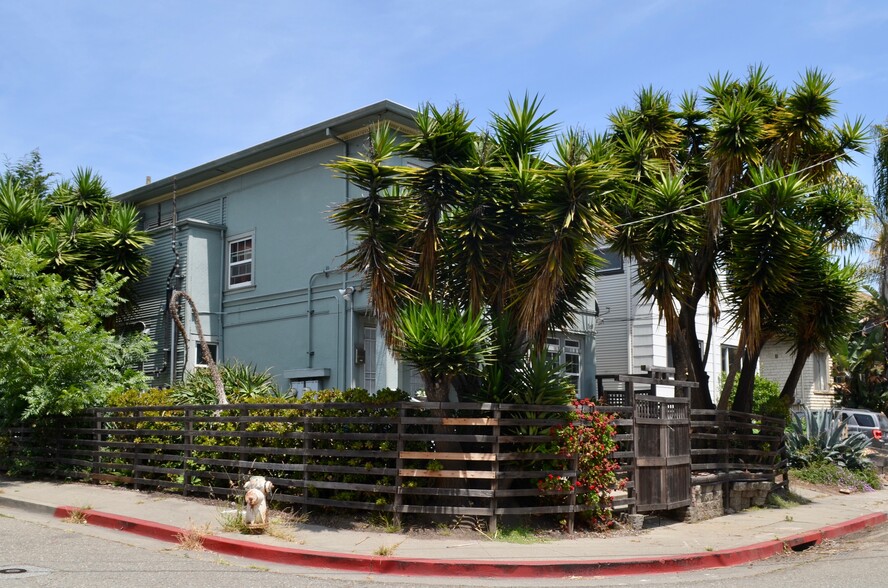 duplex from front-side (corner lot) - 568 Merrimac St