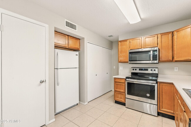 Building Photo - 4772 W Marco Polo Rd