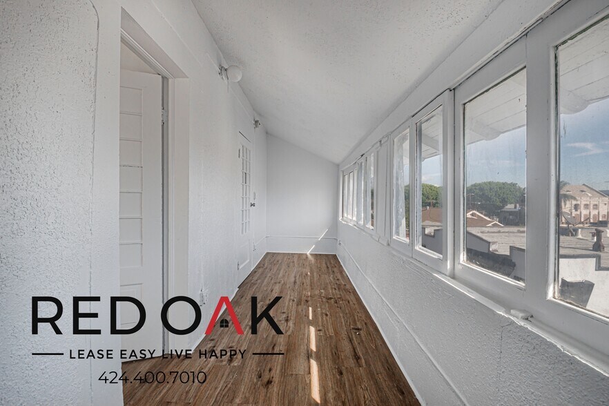 Building Photo - 615 S Soto St