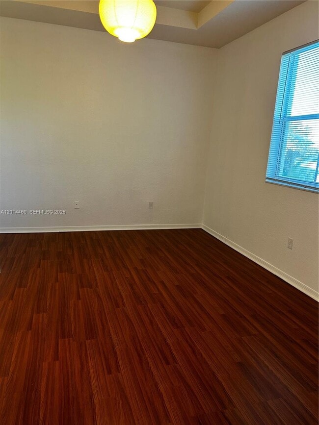 Building Photo - 4906 SW 141st Ave