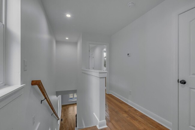 Building Photo - all new East/Cleveland Park Nashville 3 be...