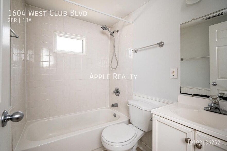 Building Photo - 1604 W Club Blvd