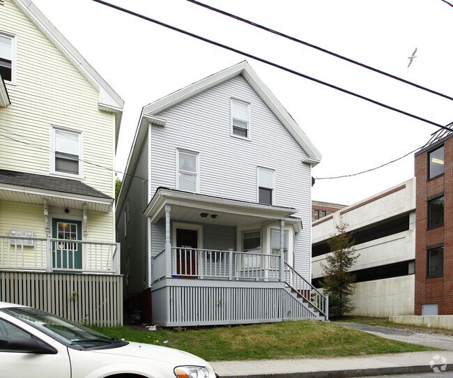 Building Photo - 14 Boynton St