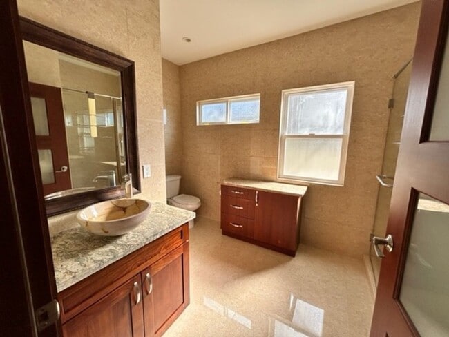 Building Photo - Like New Single Family Home in McCully!