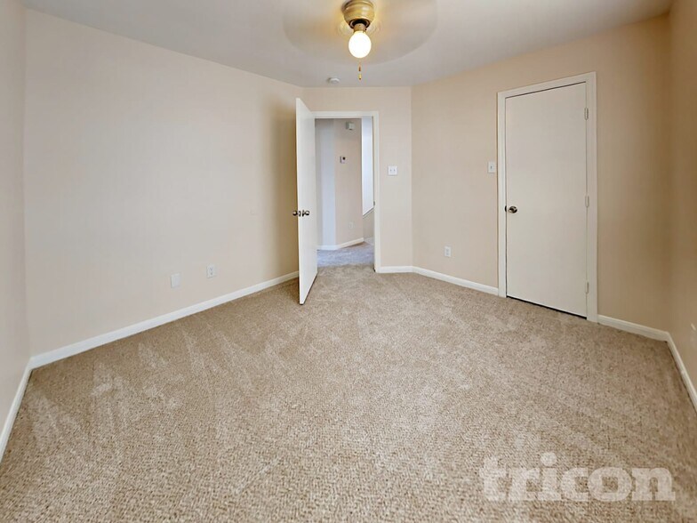 Building Photo - 6214 Majesty Ln