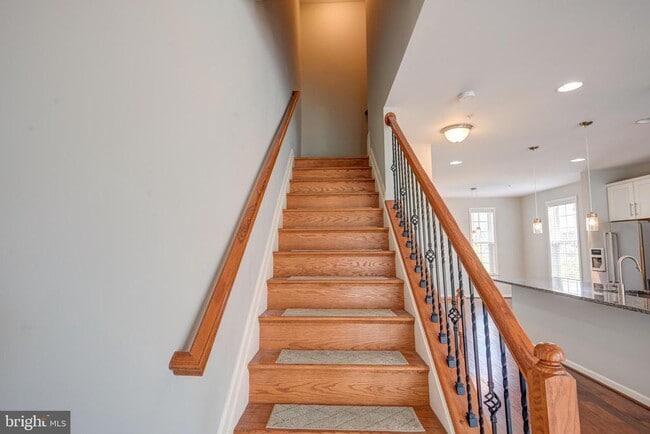 Building Photo - 525 Halite Dr