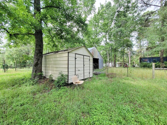 Building Photo - 20272 Forest Woods Ln