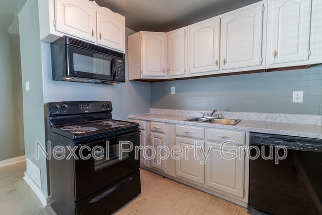 Building Photo - 318 Gannt St