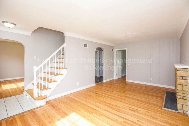 Building Photo - 4605 Nelson Dr