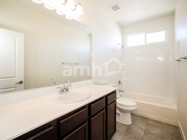 Building Photo - 7039 Cinder Village Dr