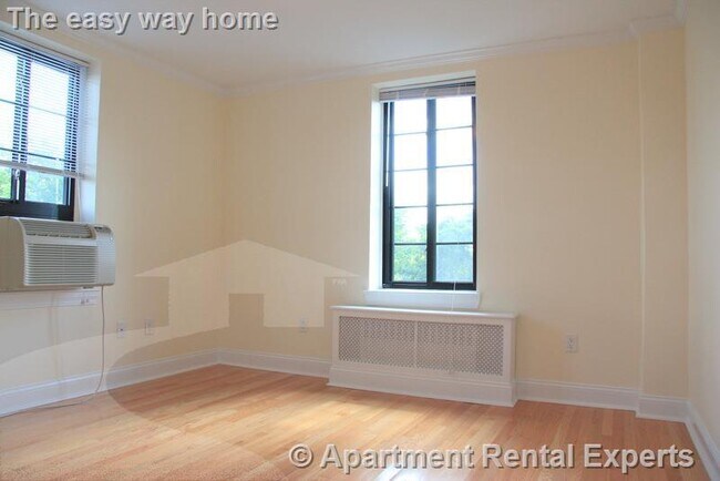 Building Photo - 60 Brattle St