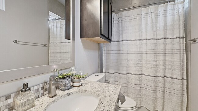 Building Photo - 223 Claremont Ave